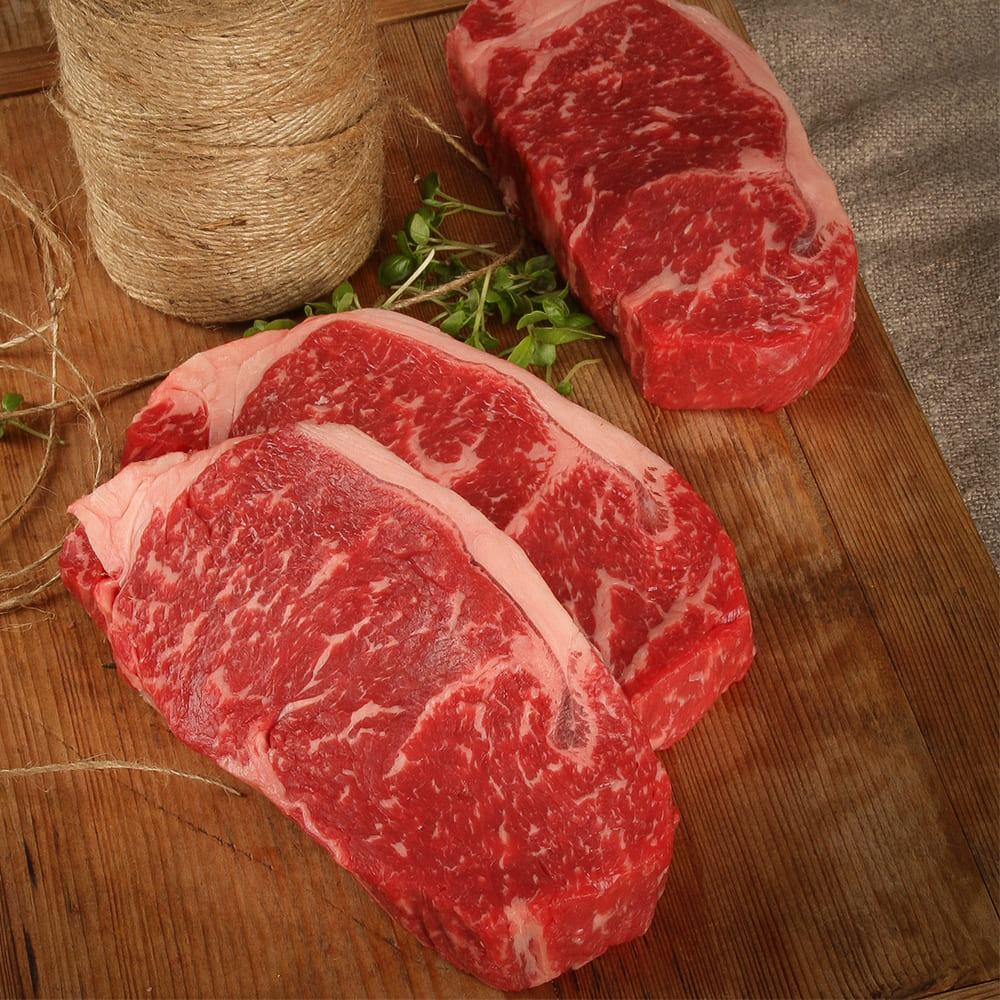 Fresh sirloin steak mb3 grain fed