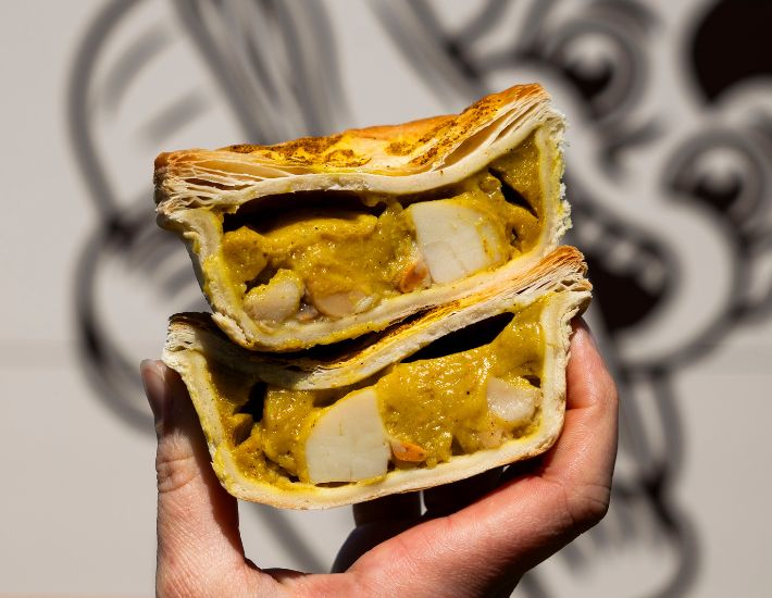 Smiths-Curried-Scallop-Pie-Manettas-Seafood