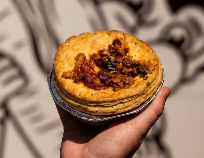 Smiths-Steak-Bacon-Cheese-Pie-Manettas-Seafood
