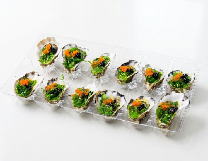 Oysters-with-Seaweed-Salad-Caviar-Manettas-Seafood