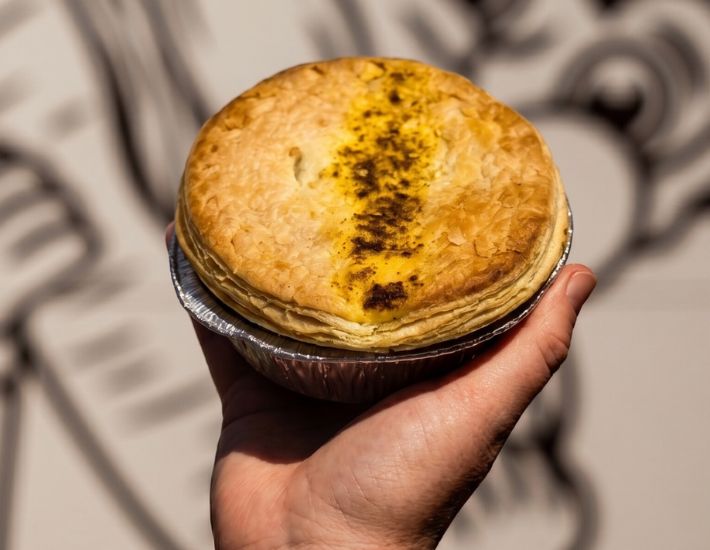 Smiths-Curried-Chicken-Pie-Manettas-Seafood